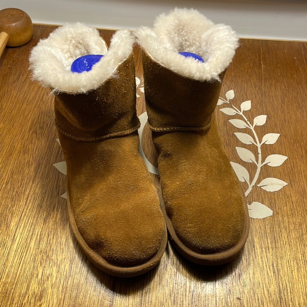 Women's Koolaburra By Ugg Tan Boots With Fur Inside. … Gem